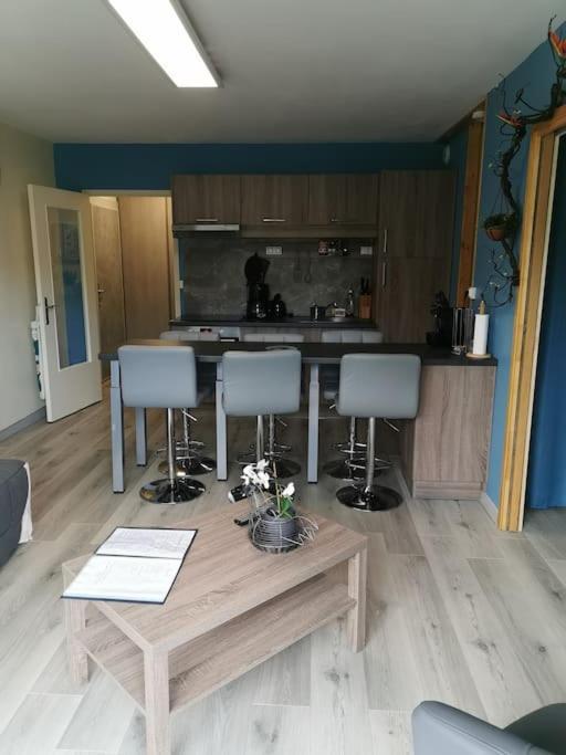 Le Bonheur Au Vert Feuillage Honfleur Kültér fotó